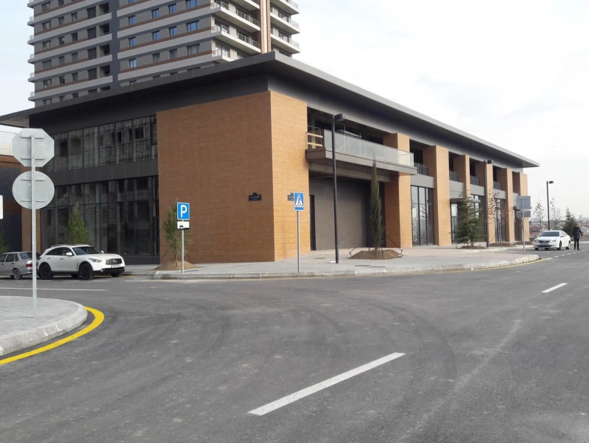 Многофункциональное общественное здание